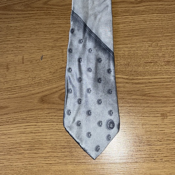 Versace tie - Picture 2 of 4